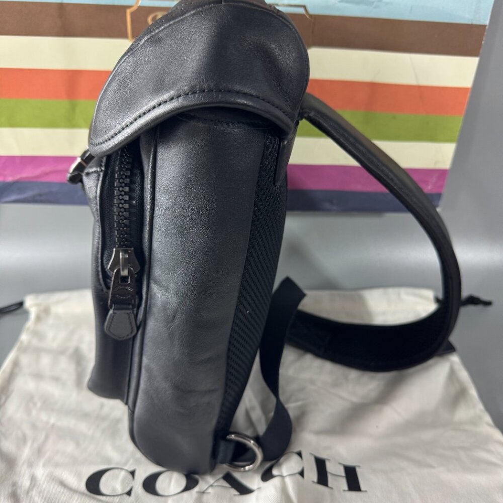 NWOT Authentic Coach # 2944 Black Leather Ranger Mini Pack - Picture 2 of 15